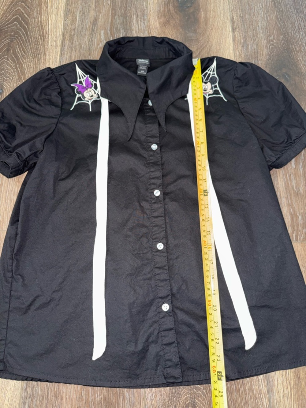 Her Universe Disney Halloween Bat Wing Collar Woven Button-Up Junior Sz M - Picture 12 of 13